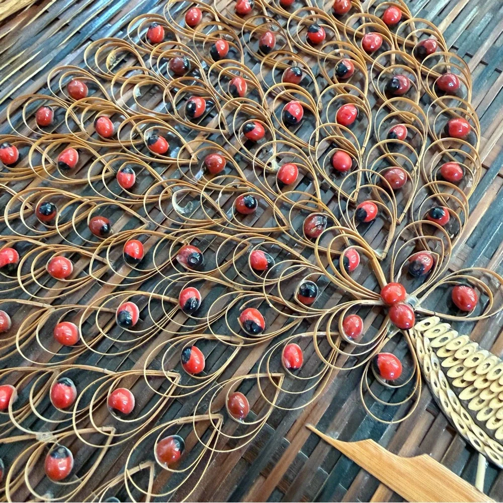 Vintage 70s Wicker Peacock Wall Hanging 14" - Boho Rattan & Cane Folk Art - Picture 5 of 9